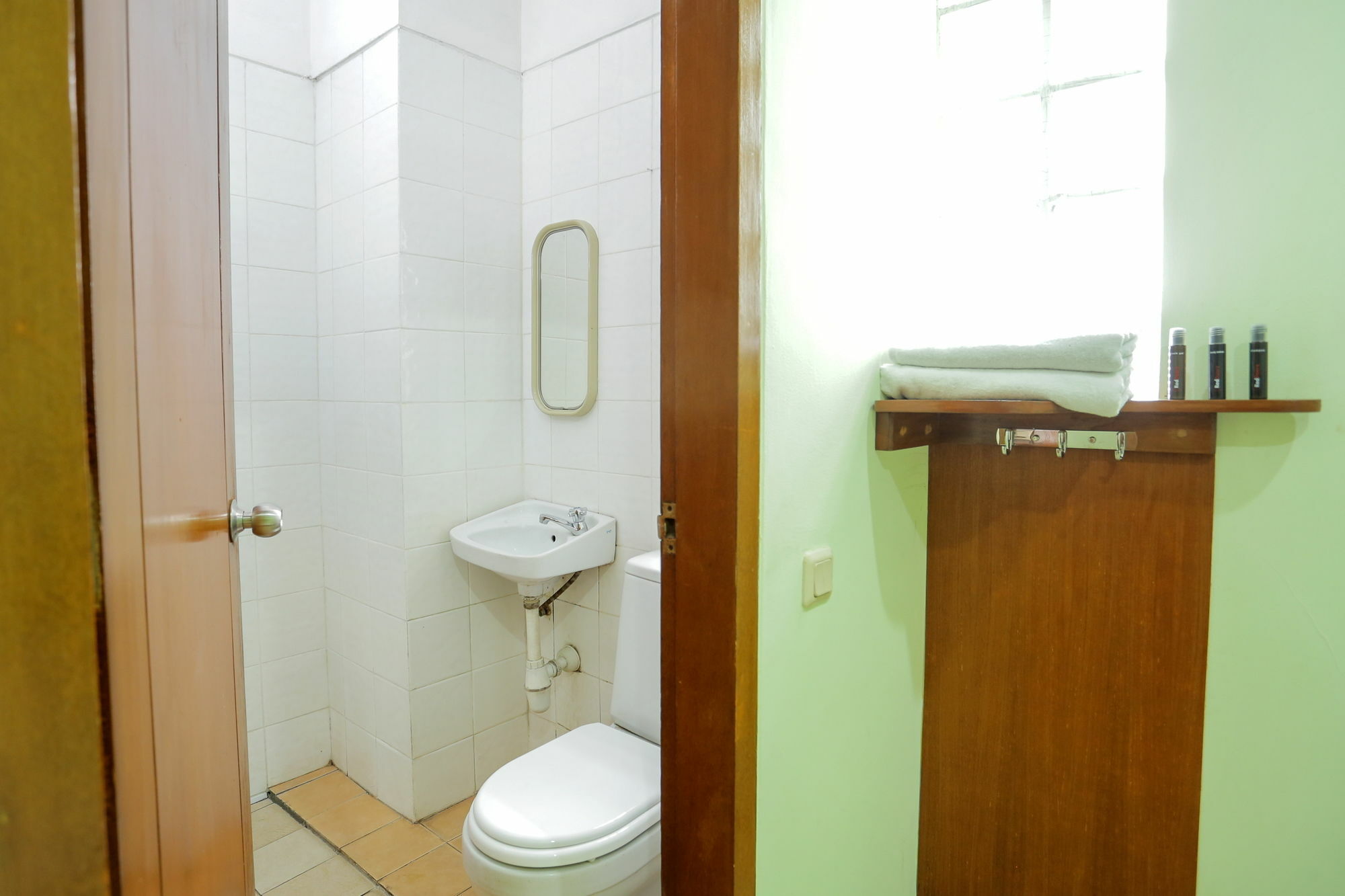 Reddoorz Near Sukajadi Hotel Bandung Ngoại thất bức ảnh